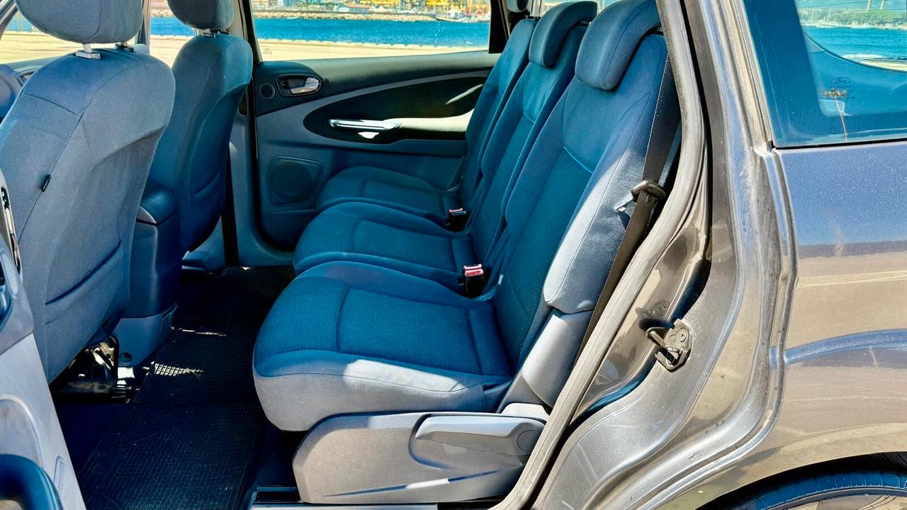 Ford S-Max 2.0 TDCi 140CV CON GANCIO TRAINO