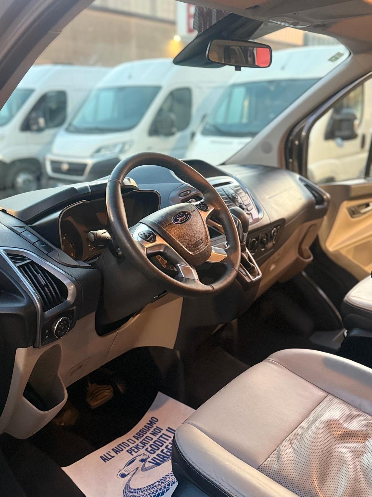 Ford Tourneo Custom 310 2.0 TDCi 170CV automatico 9 posti