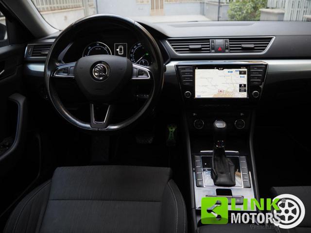 SKODA Superb 2.0 TDI DSG Wagon Executive