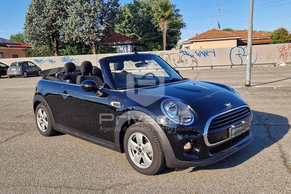 MINI Mini 1.5 Cooper D Cabrio