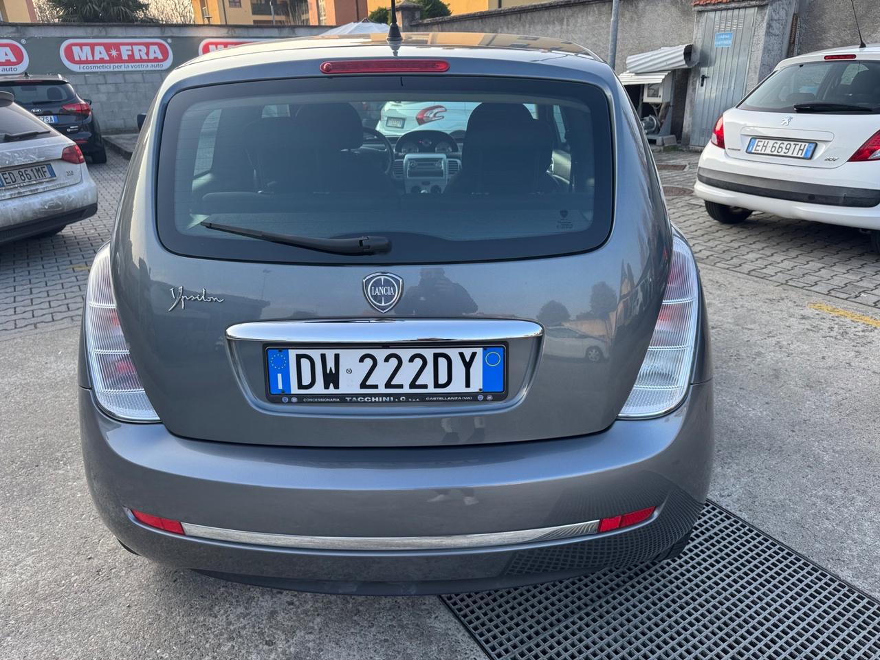 Lancia Ypsilon 1.2 benzina neopatentati