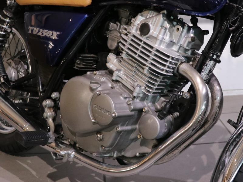 Suzuki TU 250 X