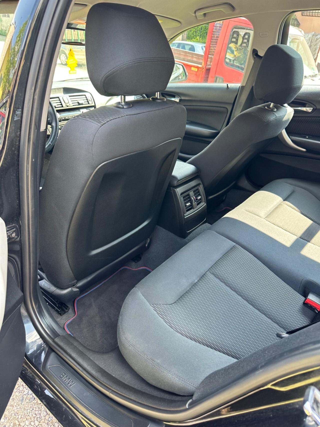 Bmw 116i 5p. UNIQUE KMCERT GARANZ