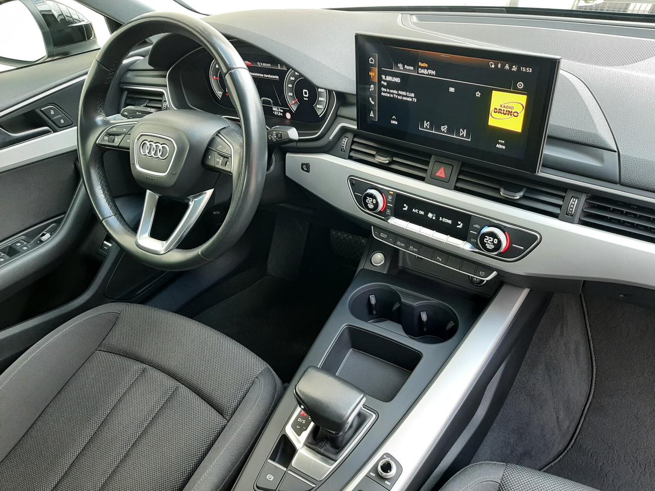 Audi A4 30 (2.0) TDI 136cv S Tronic Business Advanced