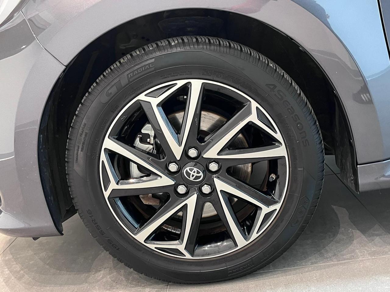 Toyota Yaris 1.5 Hybrid 5 porte Lounge