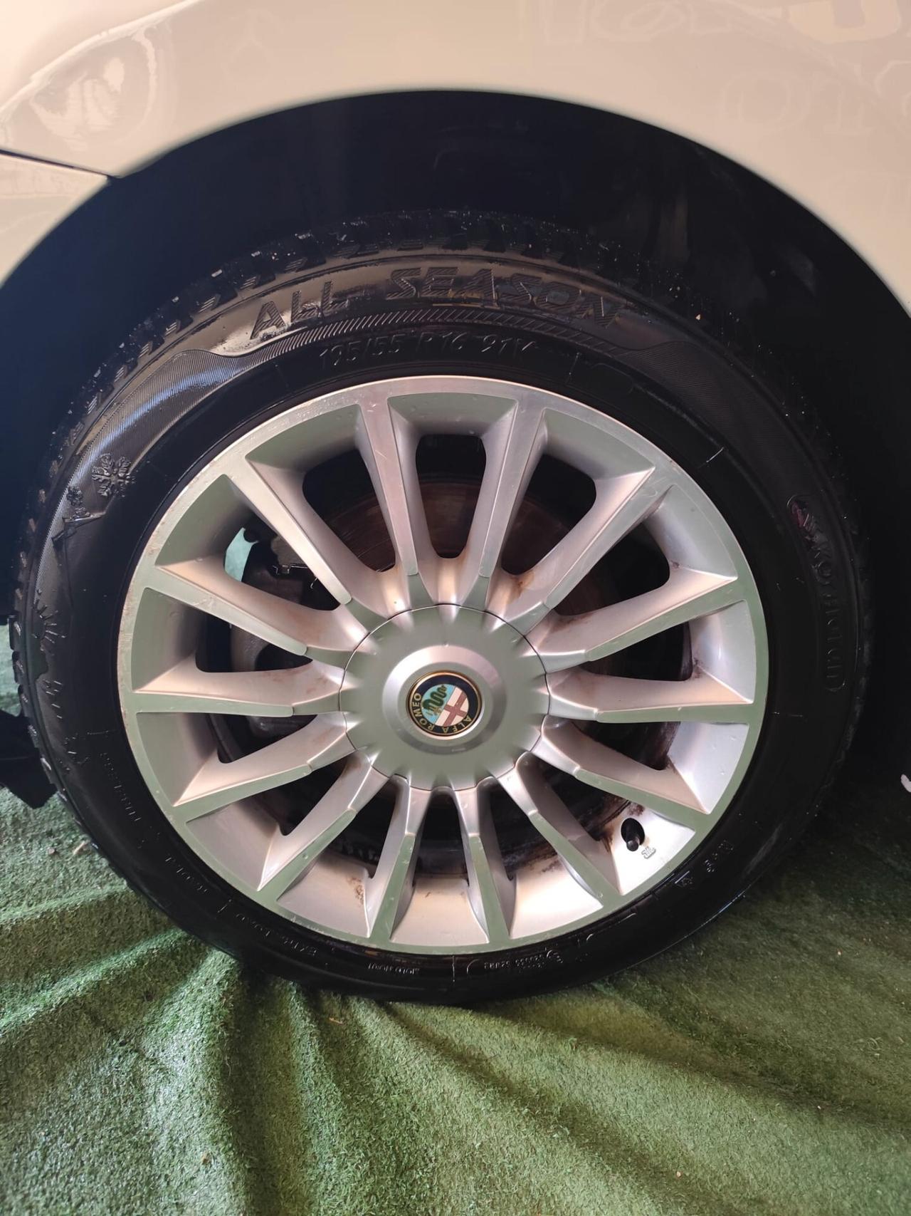 Alfa Romeo MiTo 1.3 JTDm 85 CV S&S Distinctive