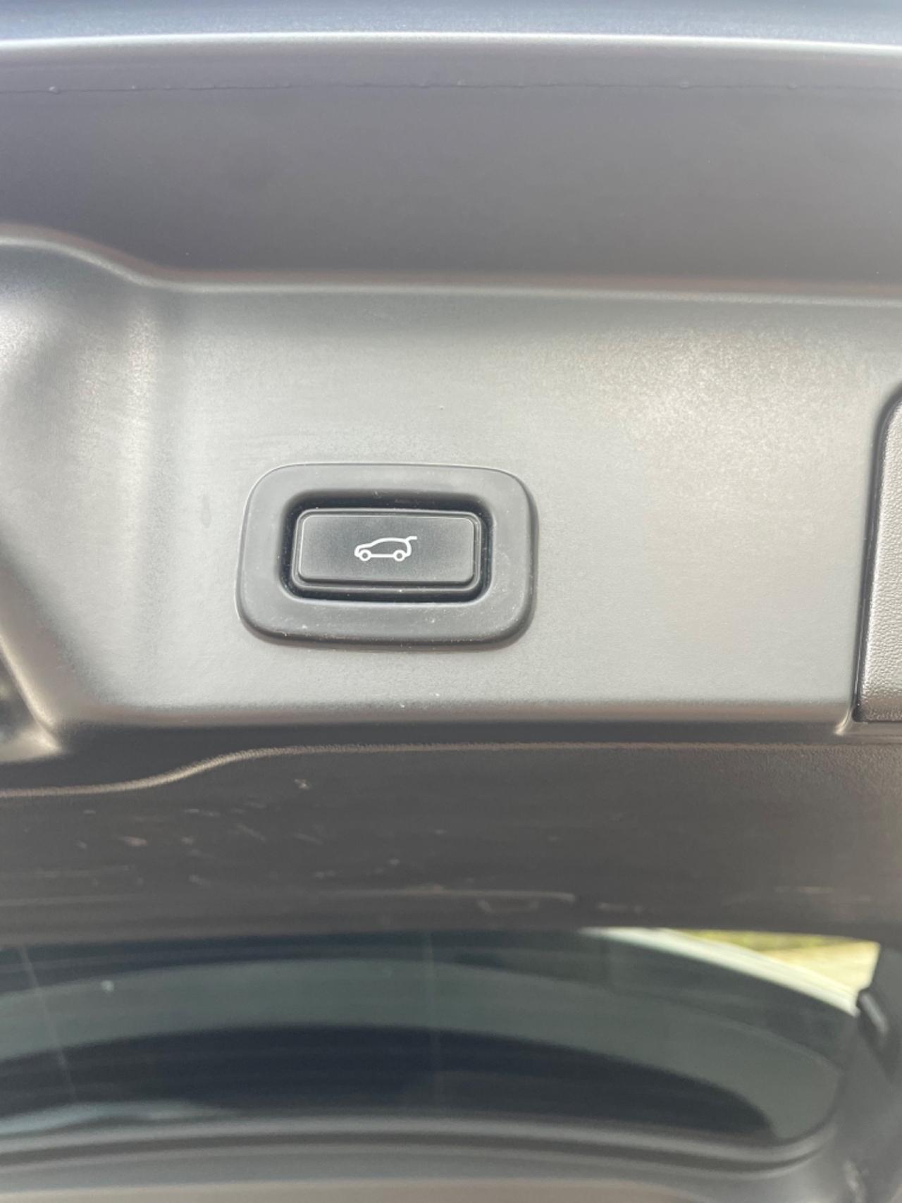 Land Rover Range Evoque 2.0D I4 150 CV AWD Auto R-Dynamic SE