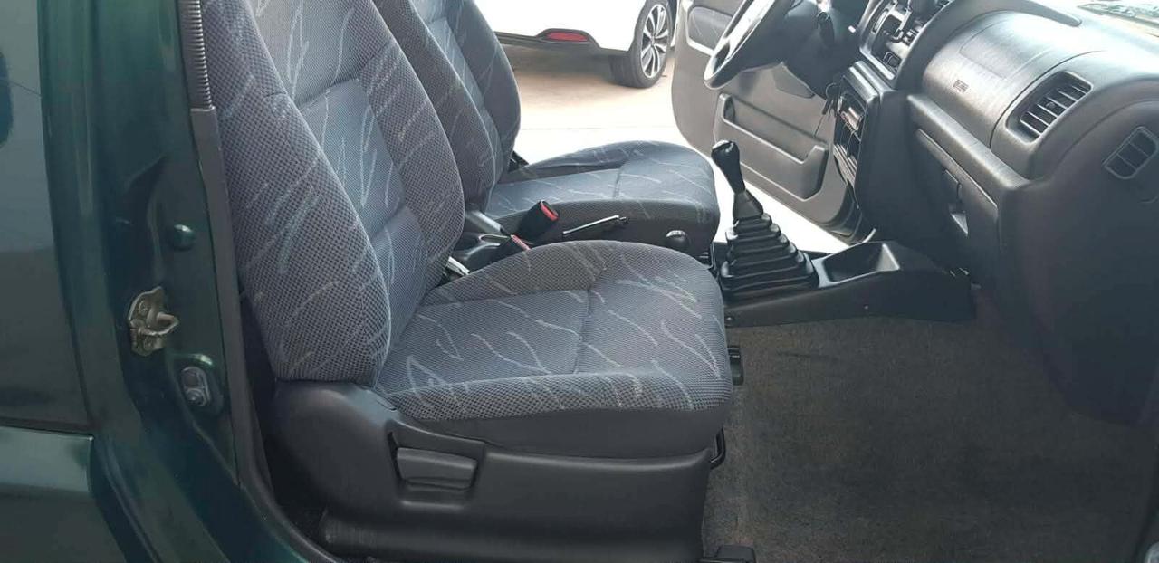 Suzuki Jimny 1.3i 16V cat 4WD JLX