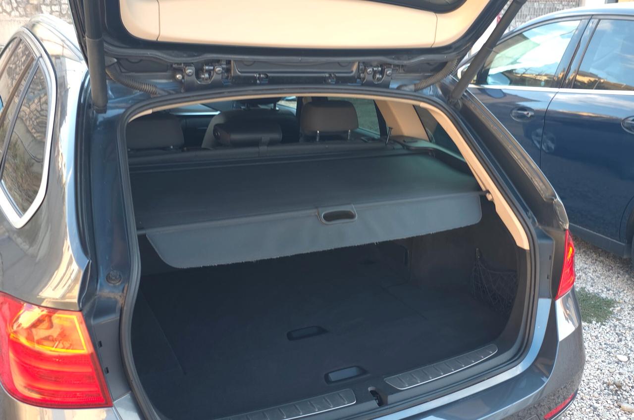 Bmw serie 3 - 318d - Led Navi Automatic