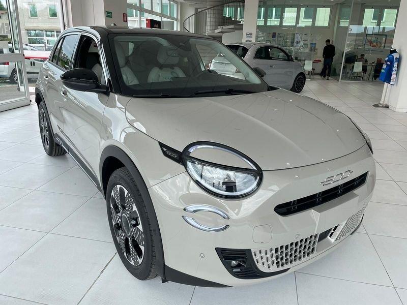 FIAT 600 Hybrid 110 CV DCT MHEV La Prima - Pronta consegna