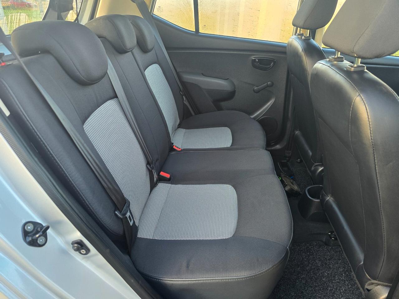 Hyundai i 10 1.1 Benzina con GARANZIA -NEOPATENTATI