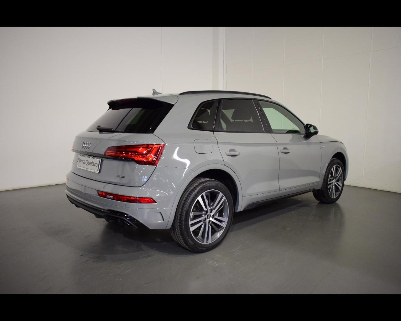 AUDI Q5 40 TDI QUATTRO S-TRONIC S-LINE PLUS