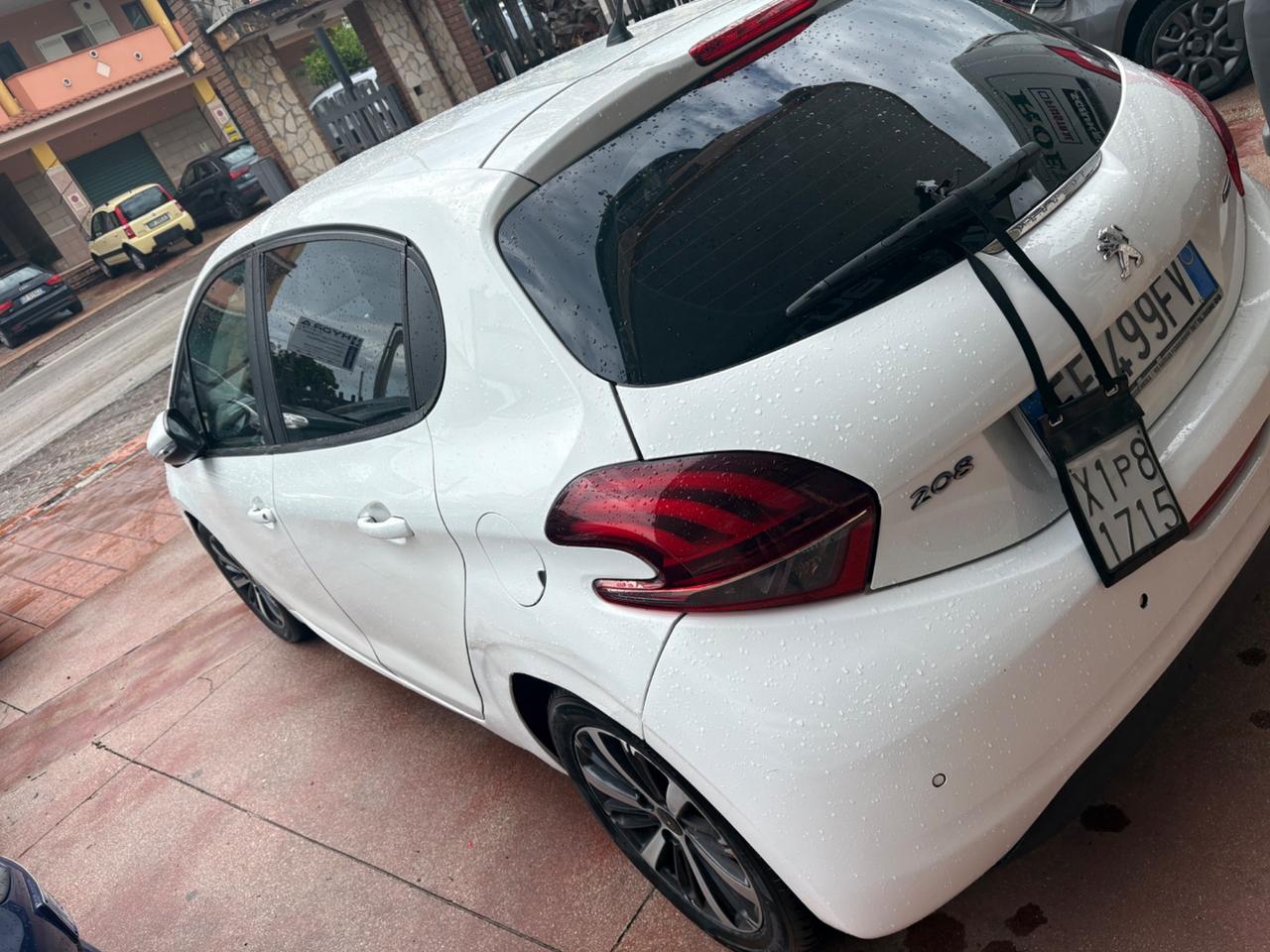Peugeot 208 1.4 HDi 68 CV 5 porte Active