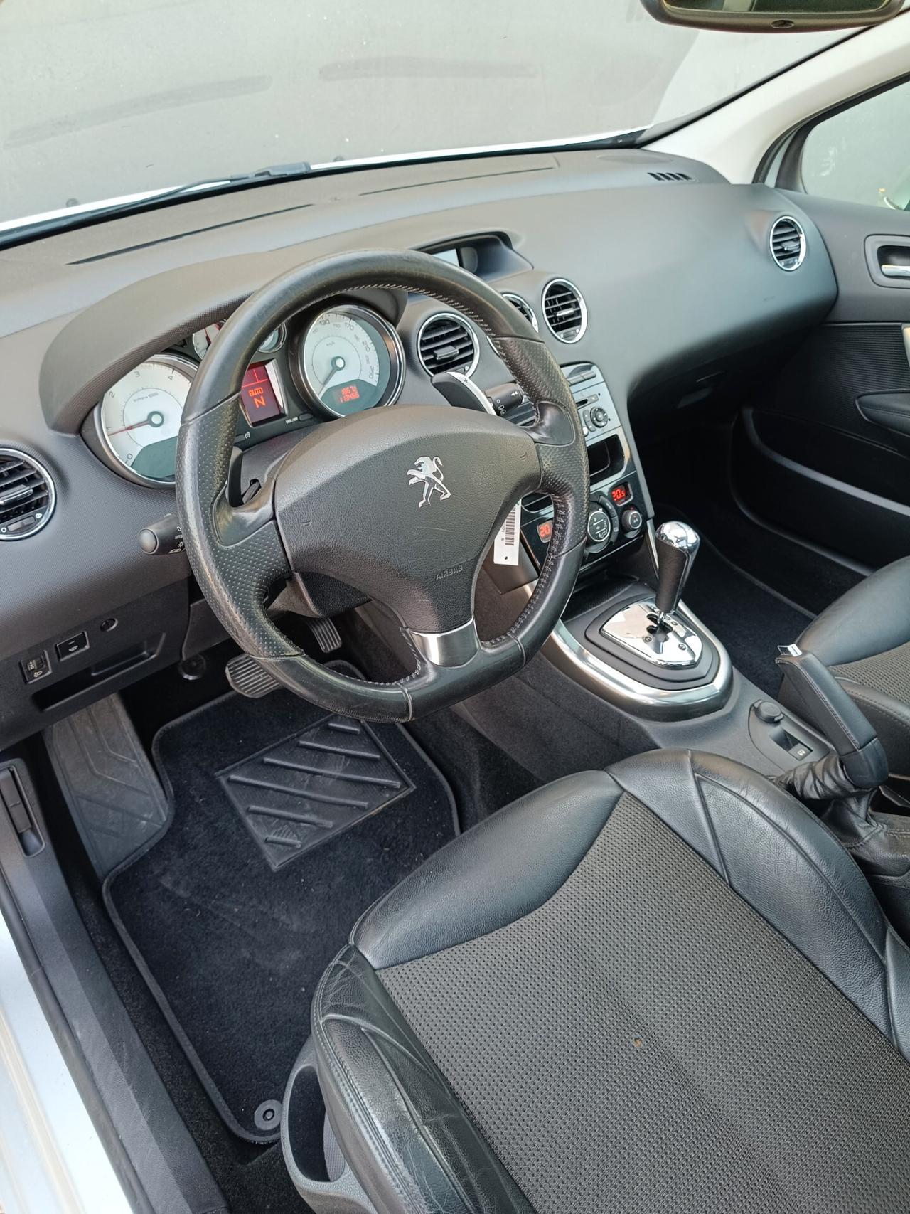 Peugeot 308 1.6 8V e-HDi 112CV Stop&Start robotiz. 5p. Allure