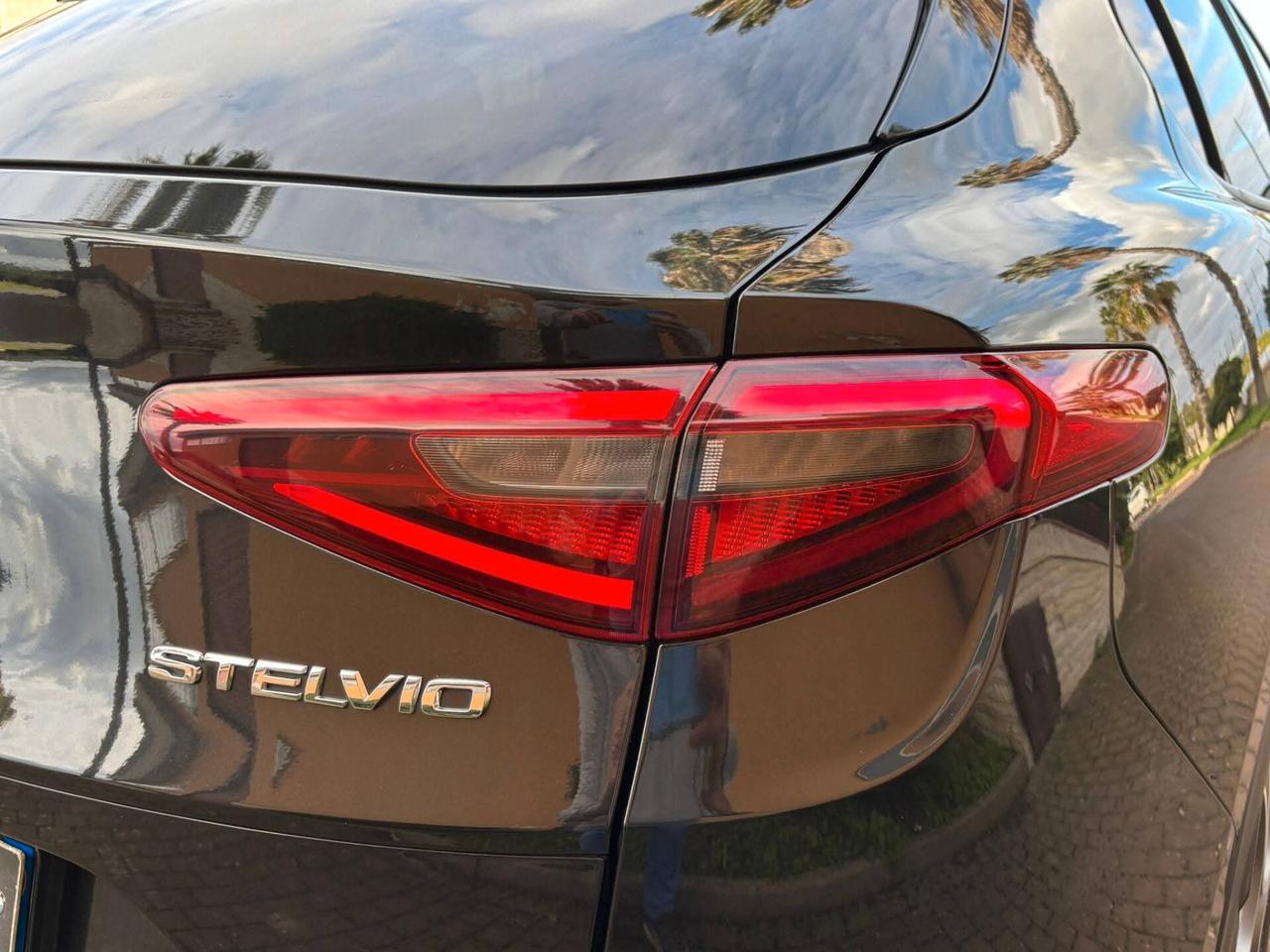 Alfa Romeo Stelvio 2.2 Turbodiesel 160 CV AT8 RWD Super