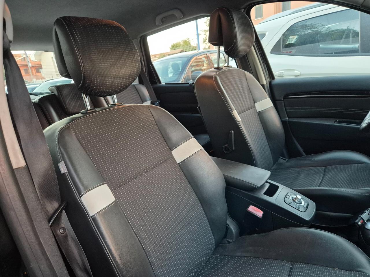 Renault Scenic Scénic X-Mod 1.5 dCi 110CV Dynamique