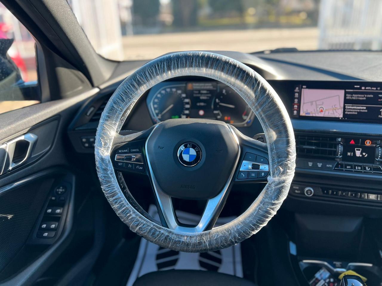 Bmw 118 118d 5p. Msport