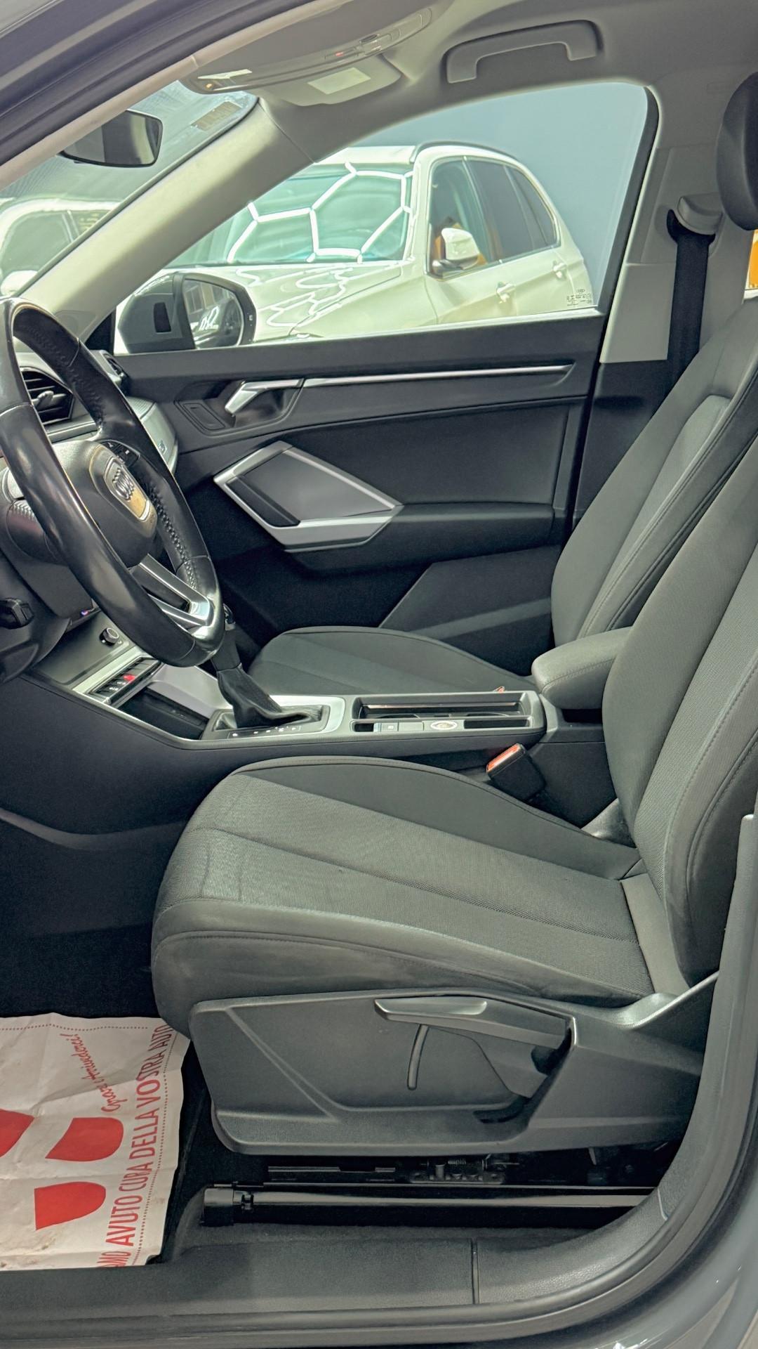 Audi Q3 35 TDI quattro Business Advanced