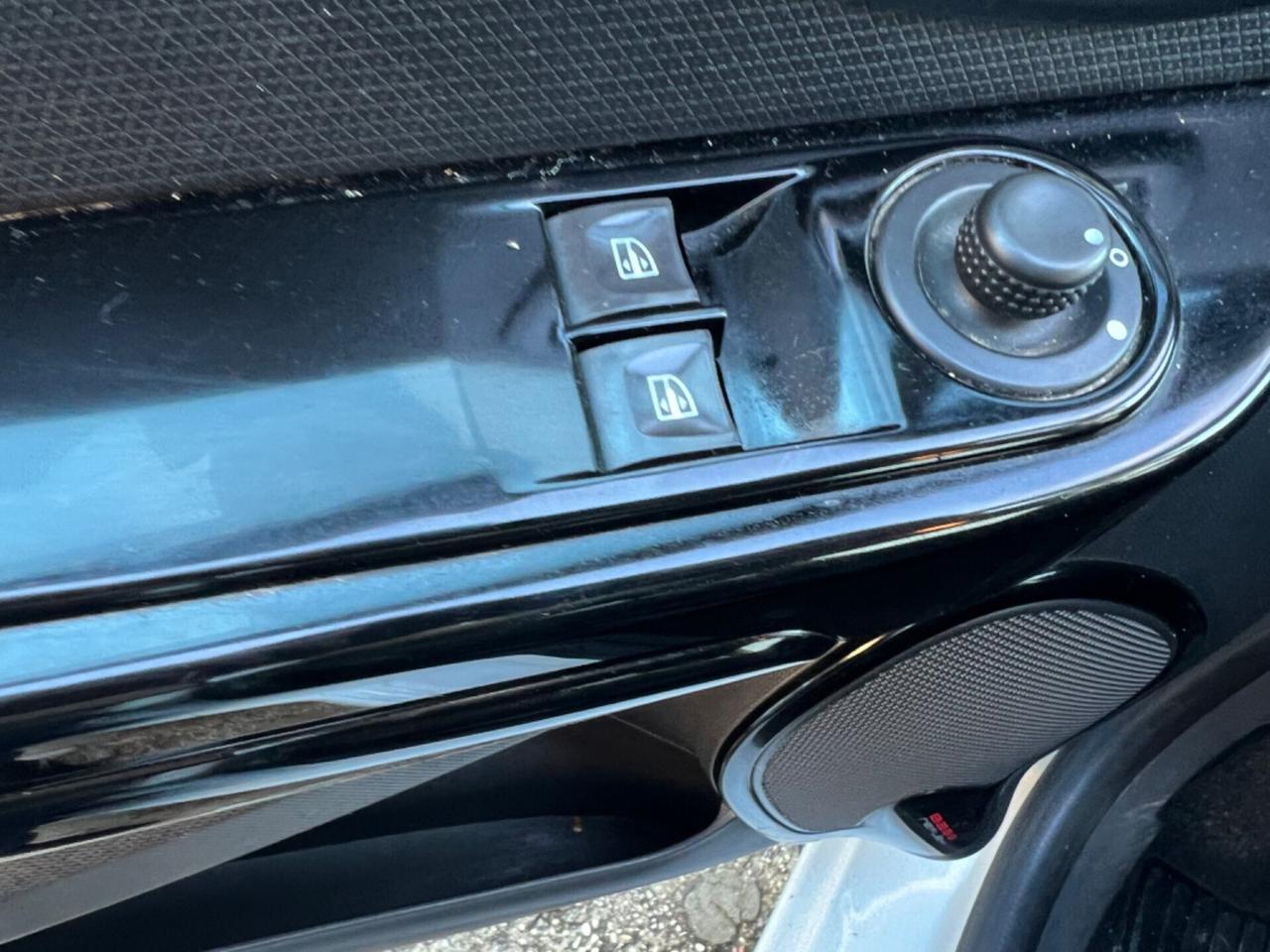 RENAULT CLIO 1.5 DIESEL EURO 5B OTTIMA NEOPATENTATI