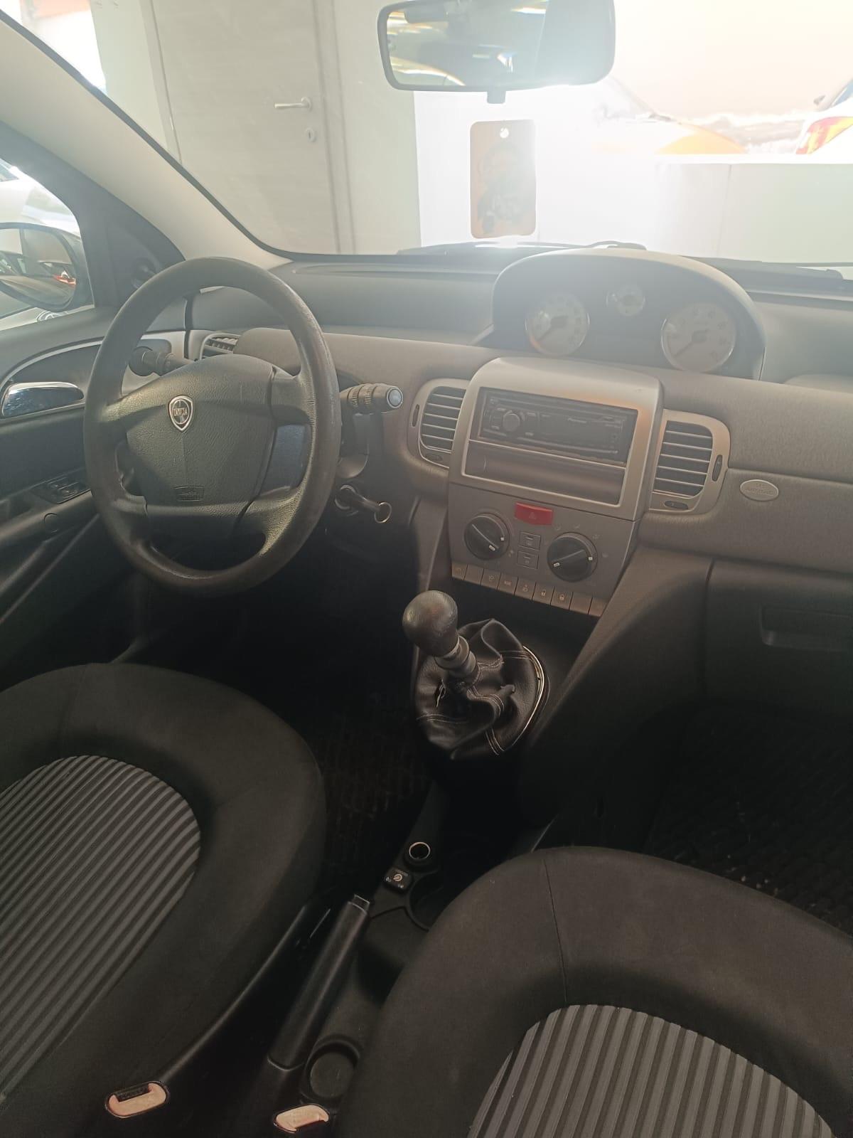 Lancia Ypsilon 1.2 GPL