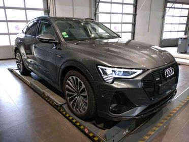 E Tron 55 408CV S-LINE QUATTRO HUD 360° MATRIX 21"