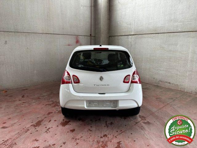 RENAULT Twingo 1.2 16V Live ADATTA A NEO PATENTATI