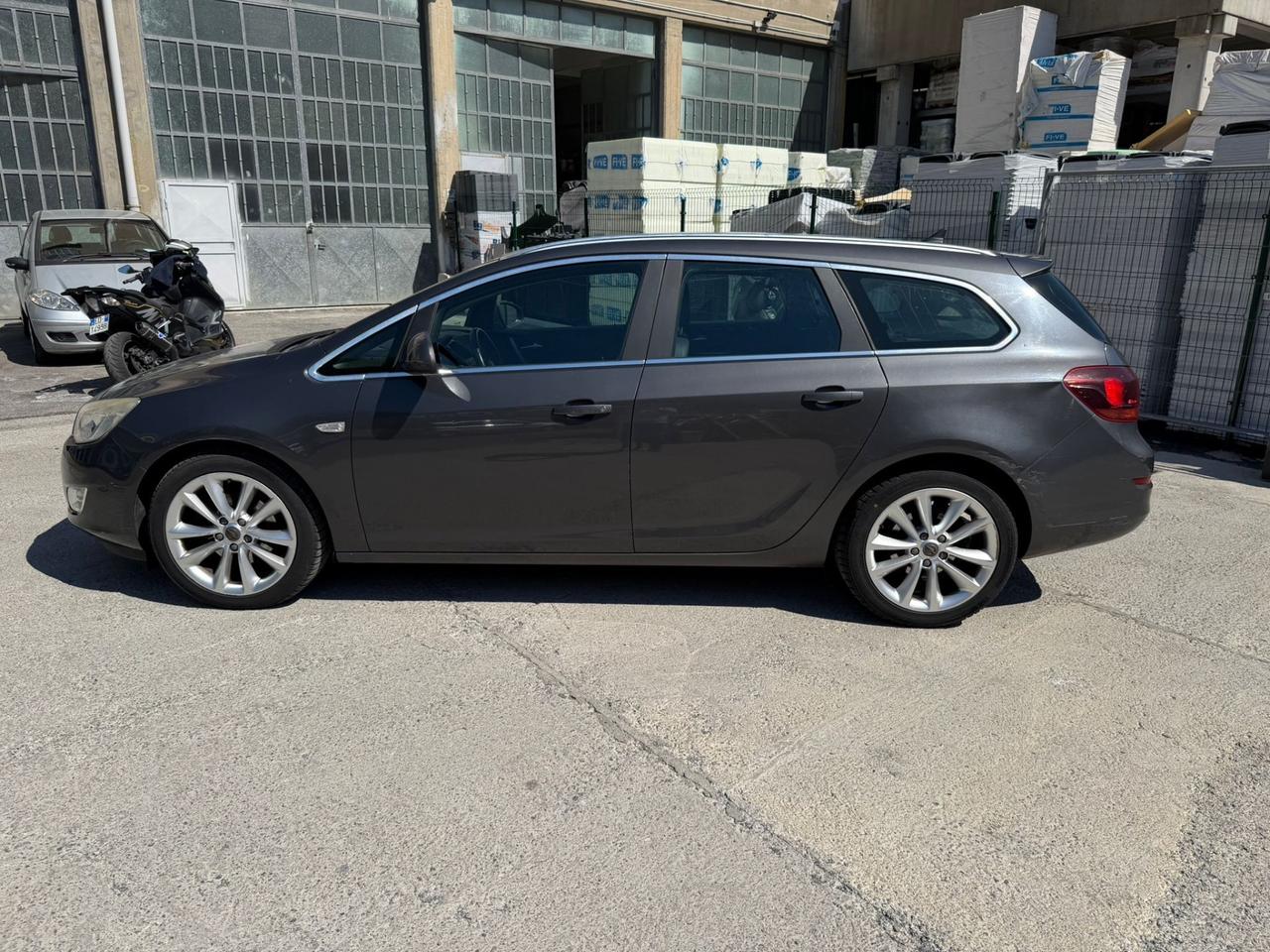 Opel Astra 1.7 CDTI 125CV Sports Tourer Cosmo