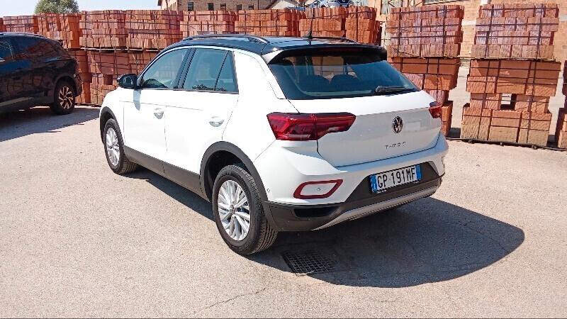 Volkswagen T-Roc 2.0 TDi 150cv DSG da VETRINA