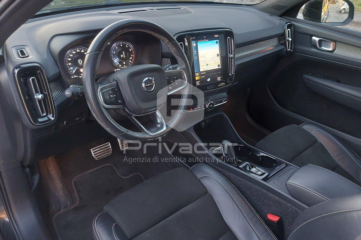 VOLVO XC40 B4 AWD Geartronic R-design