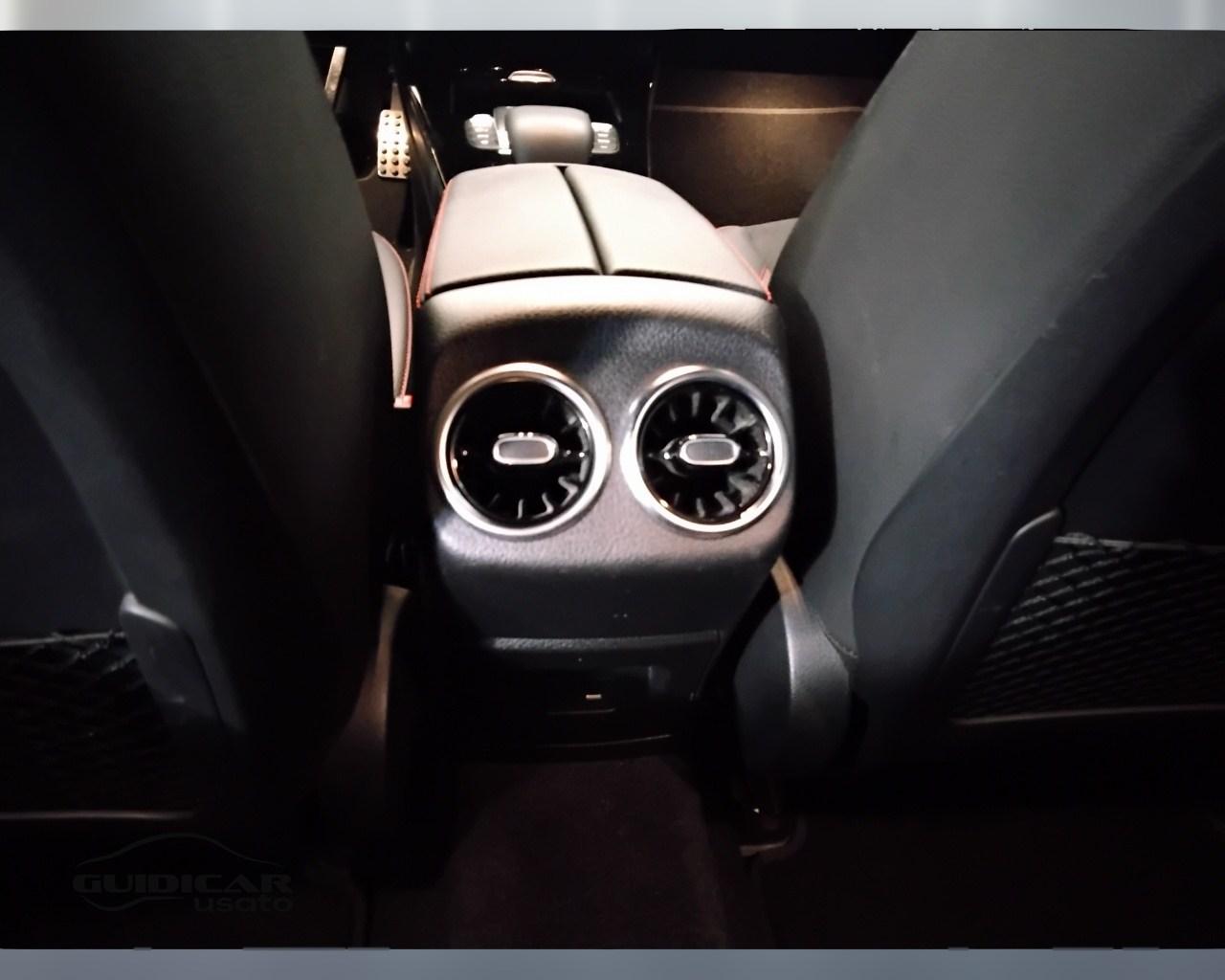 Mercedes-Benz Classe A - W177 2018 - A 180 d Premium auto