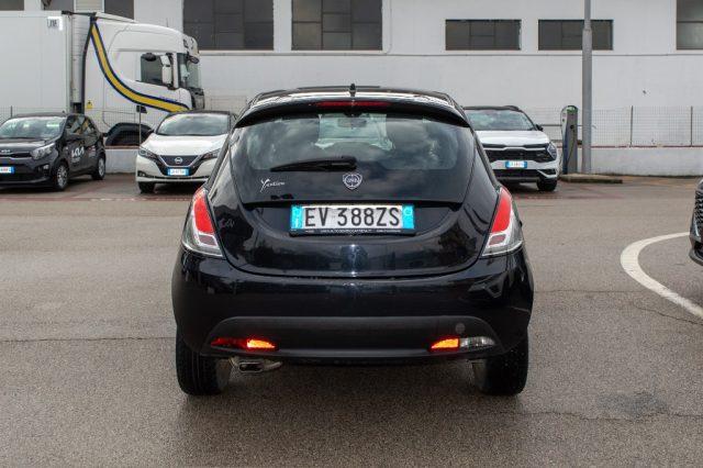 LANCIA Ypsilon 1.2 69 CV 5 porte Gold