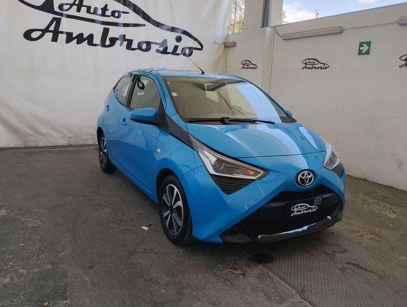 Toyota Aygo Connect 1.0 VVT-i 72 CV 5 porte x-cool