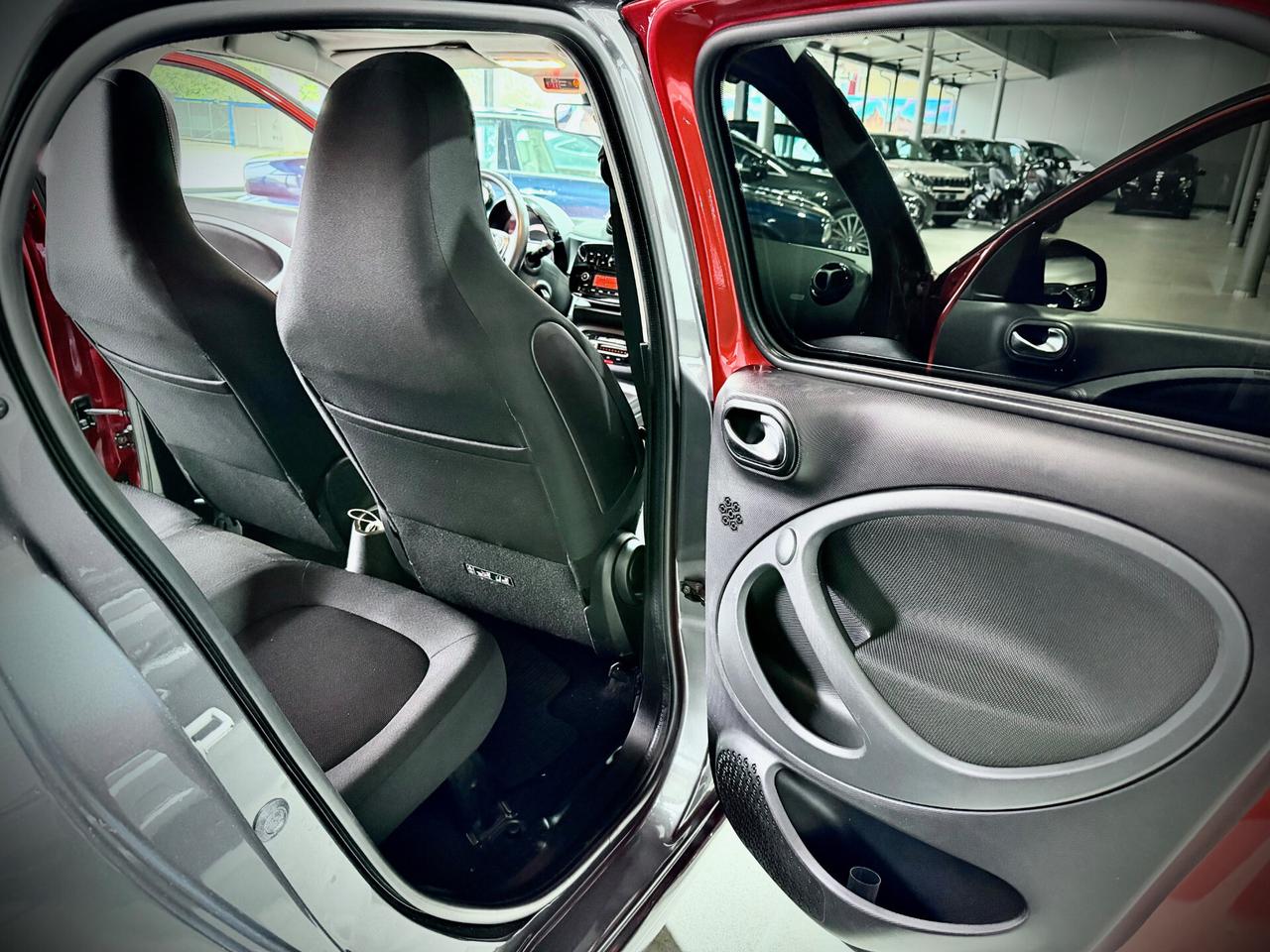 Smart Forfour 0.9 90CV Twinamic Brabus Style