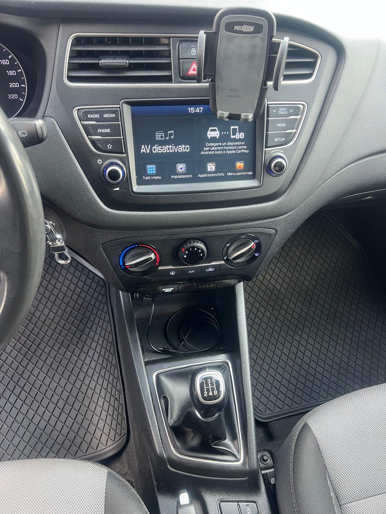 Hyundai i20 1.2 5 porte Econext Connectline gpl