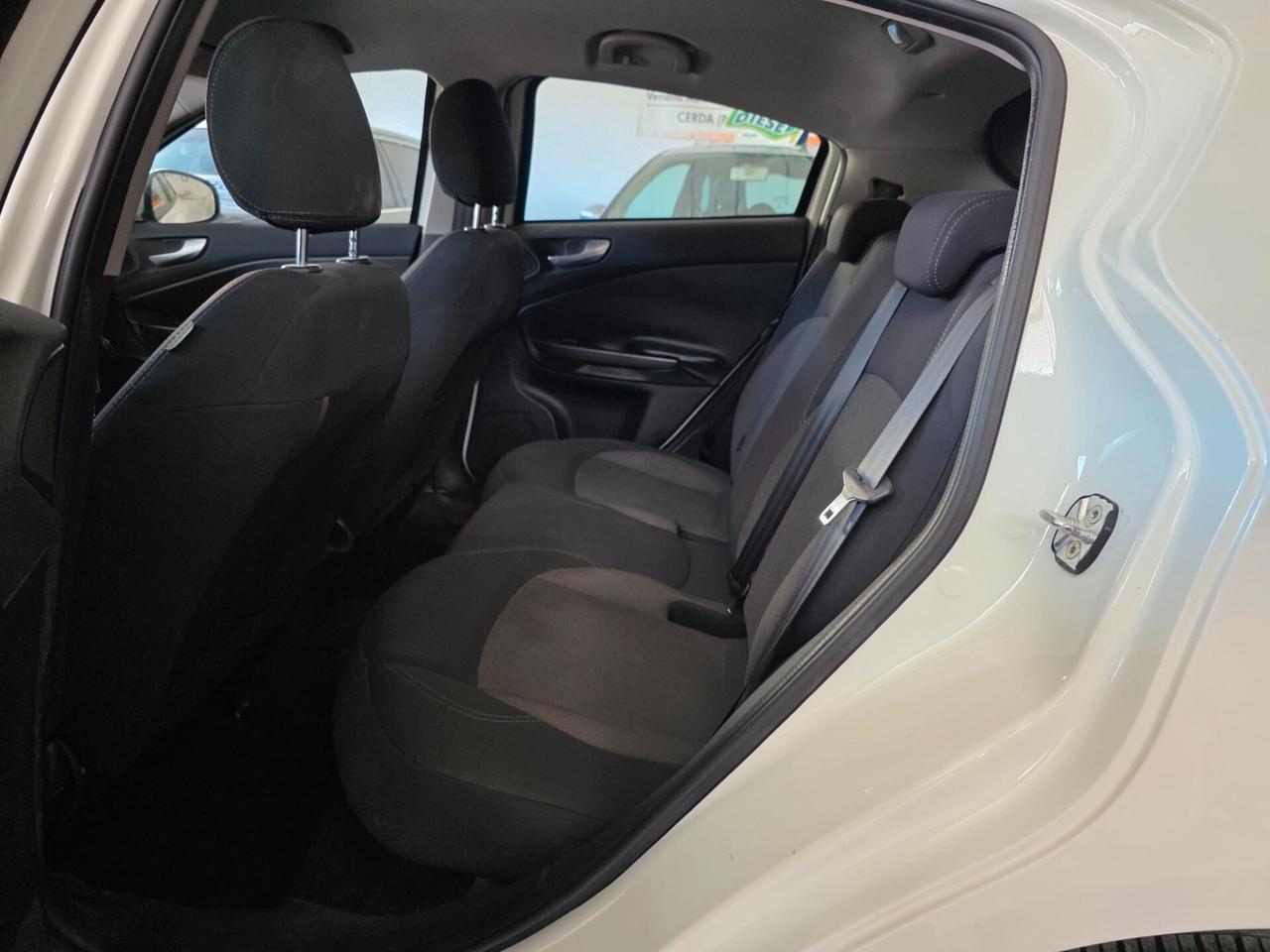 Alfa Romeo Giulietta 1.6 JTDm-2 120 CV Distinctive