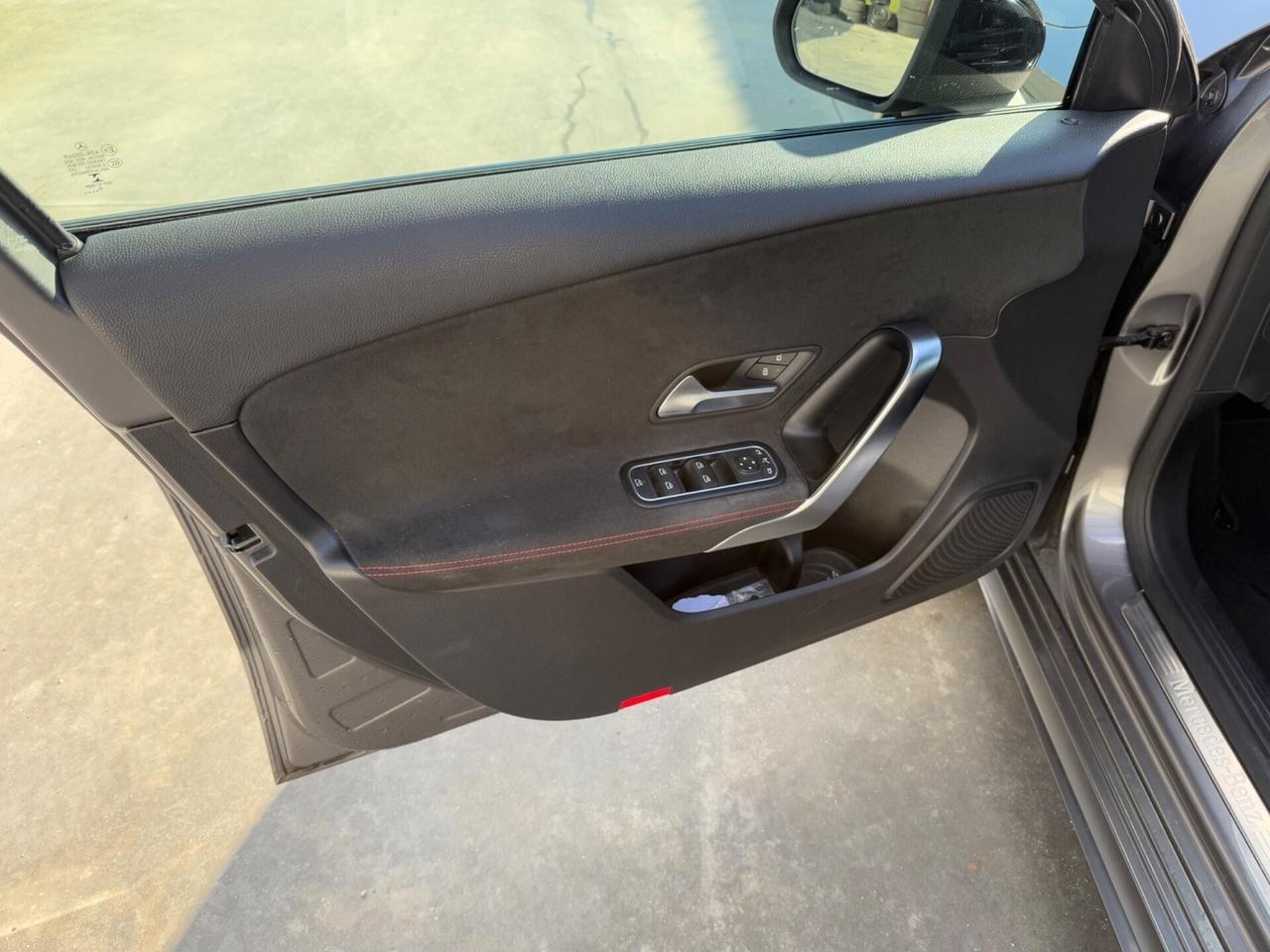 Mercedes-benz A 180 d 116CV Automatic Premium Amg