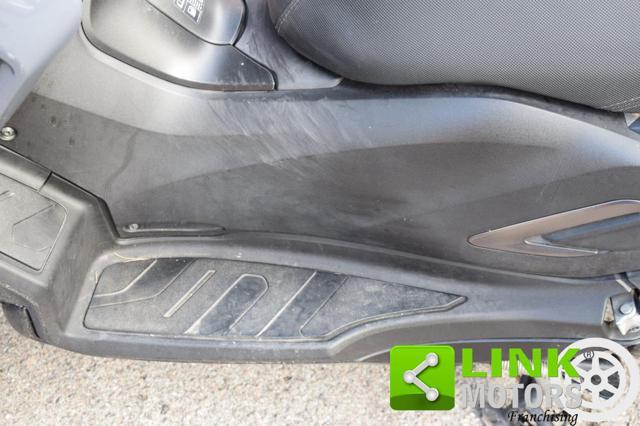 YAMAHA Tricity 300 ABS GARANZIA CASA MADRE!