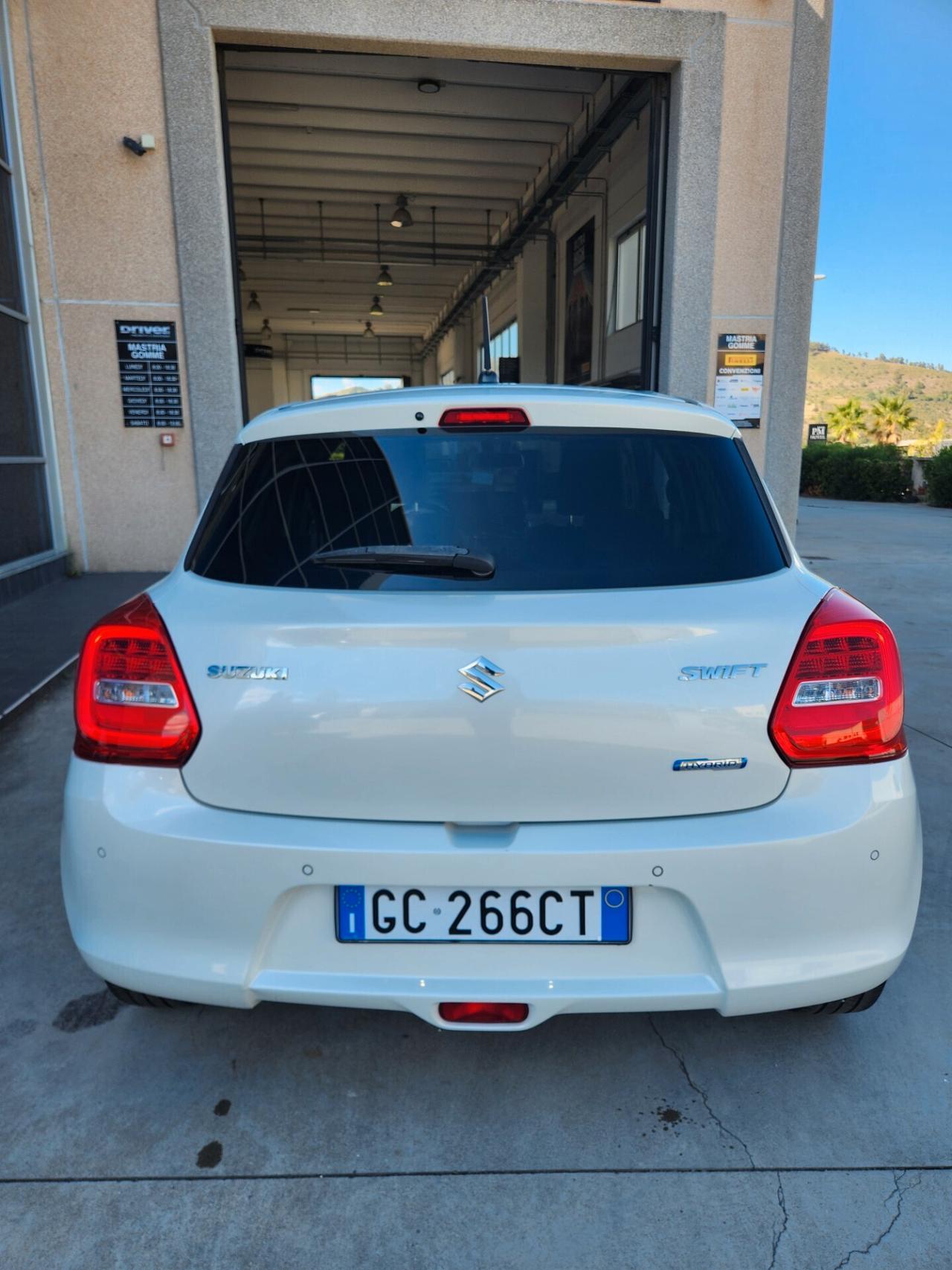 Suzuki Swift 1.2 Hybrid Top
