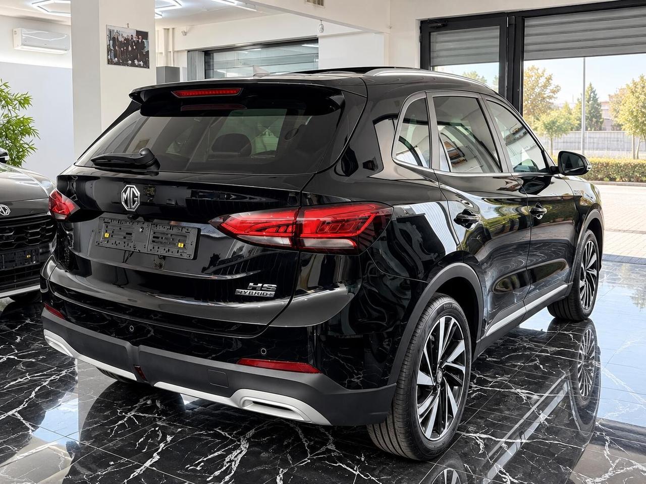 Mg ZS 1.5 Hybrid+ Luxury 102 cv