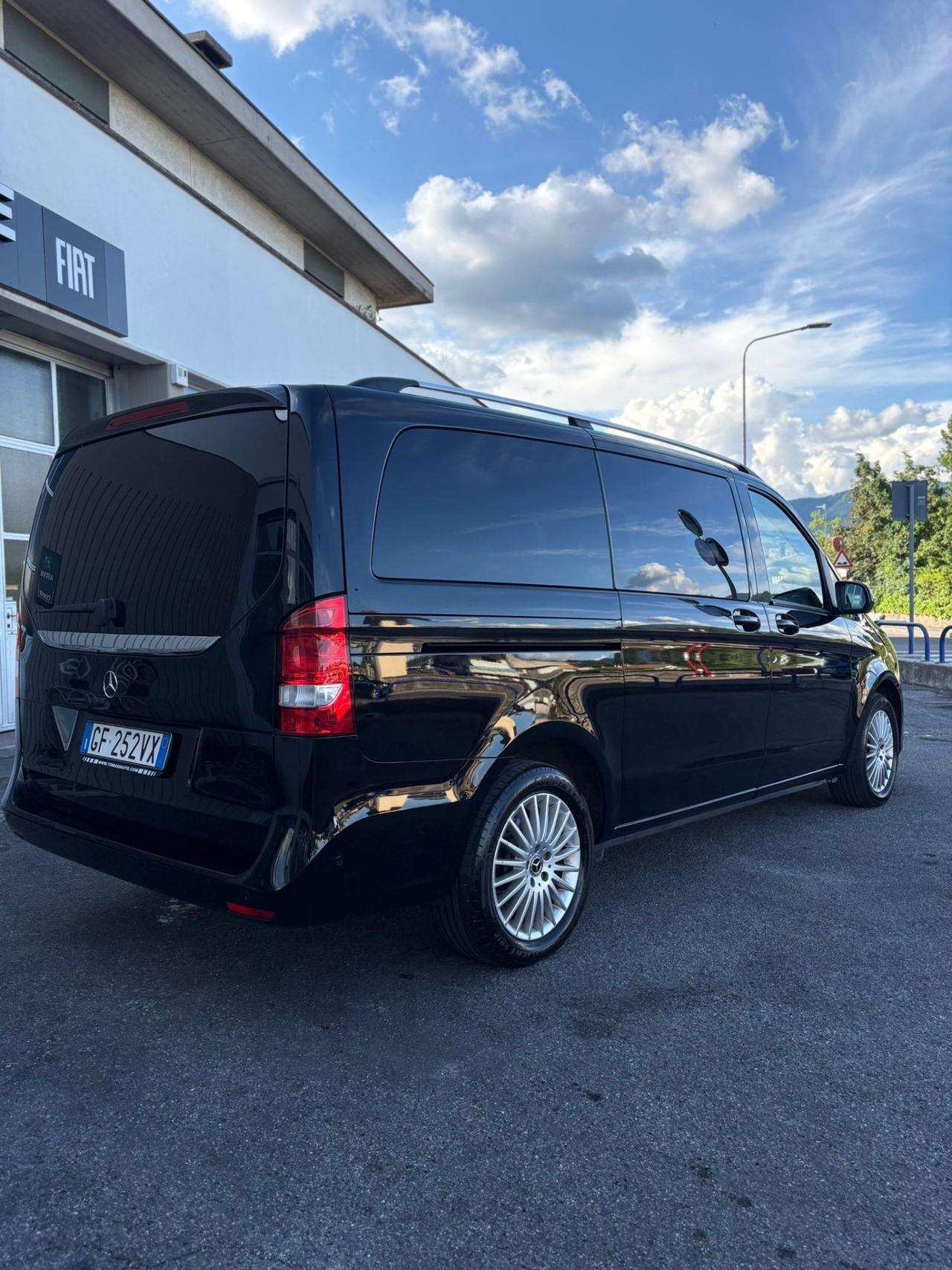 Mercedes-benz V 220 d Automatic 4Matic Executive Long