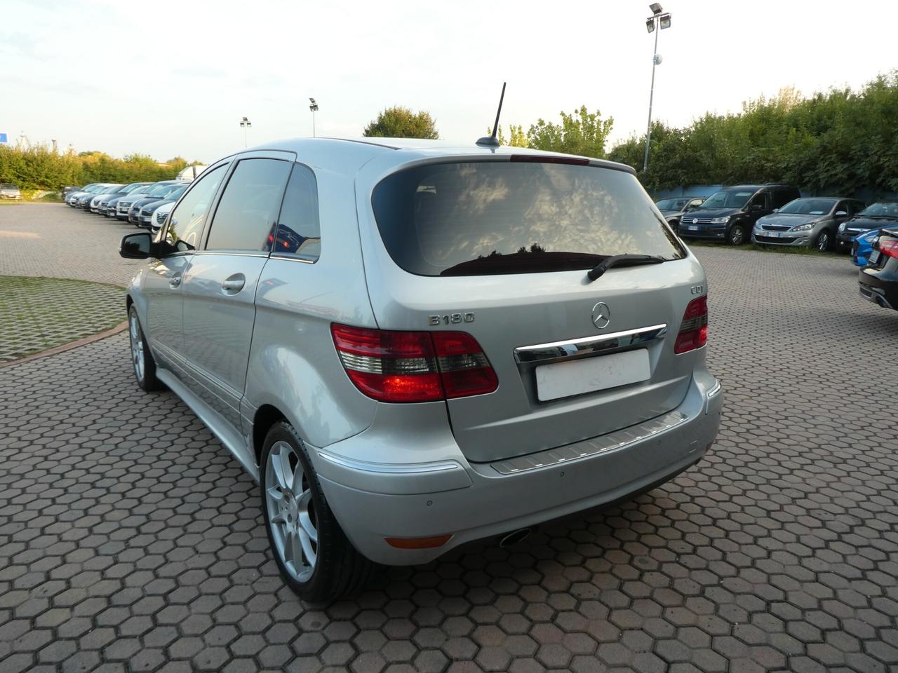 Mercedes-benz B 180 CAMBIO AUTOMATICO