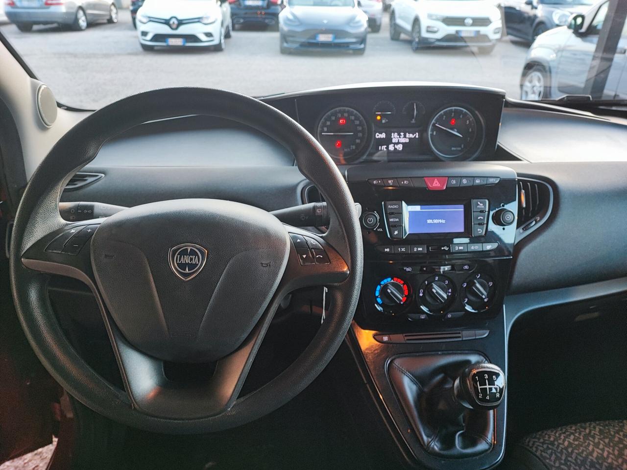 Lancia Ypsilon 1.2 5 porte S&S Platinum