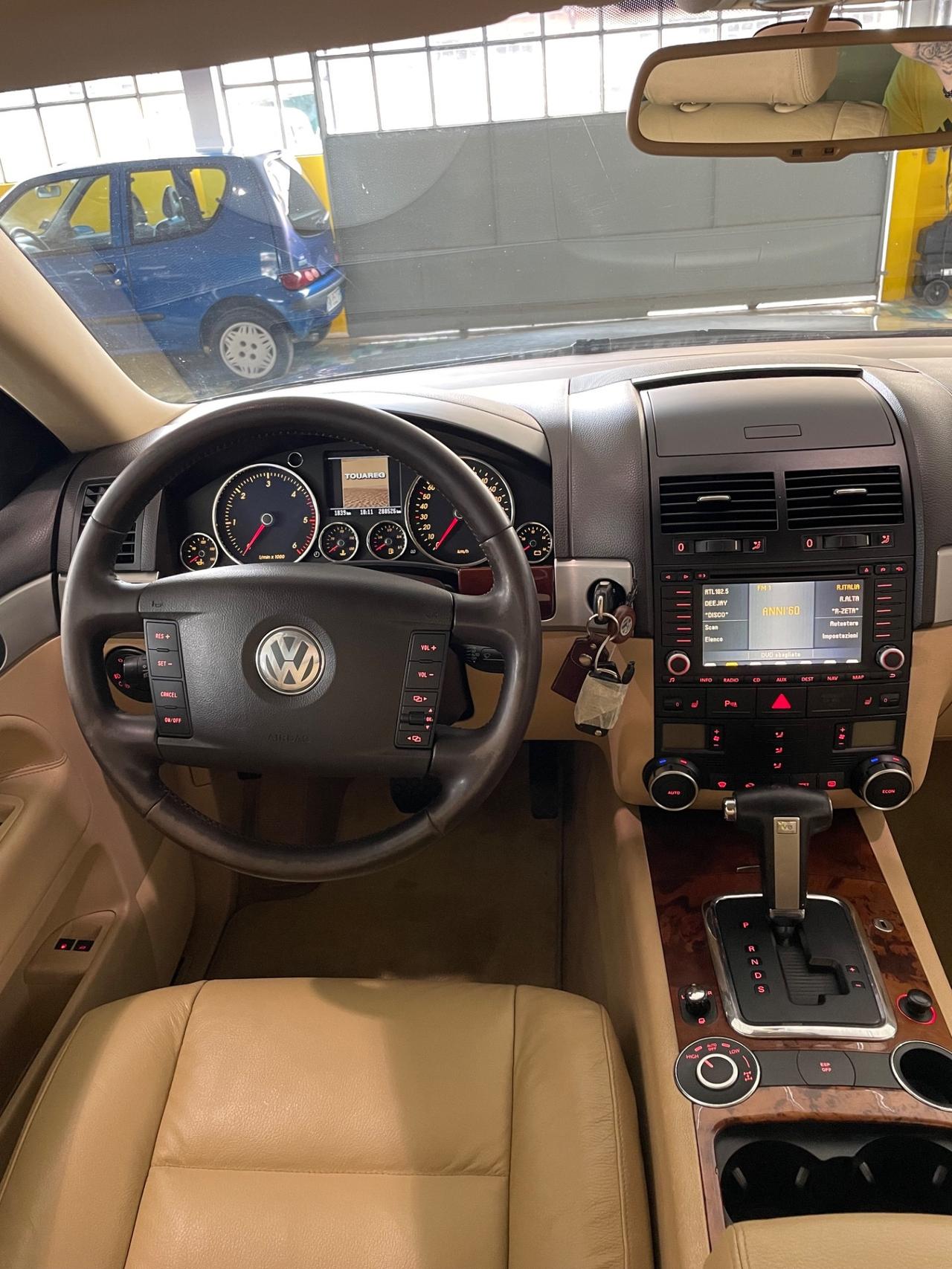 Volkswagen Touareg 3.0 V6 TDI TAGLIANDI CERTIFICATI