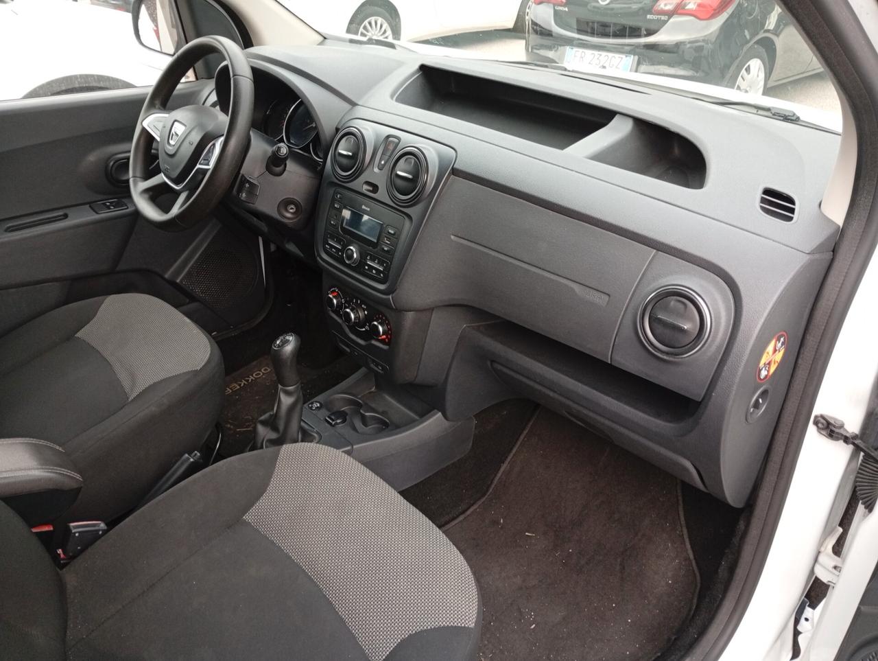 Dacia Dokker 1.6 8V 100CV Start&Stop GPL Lauréate