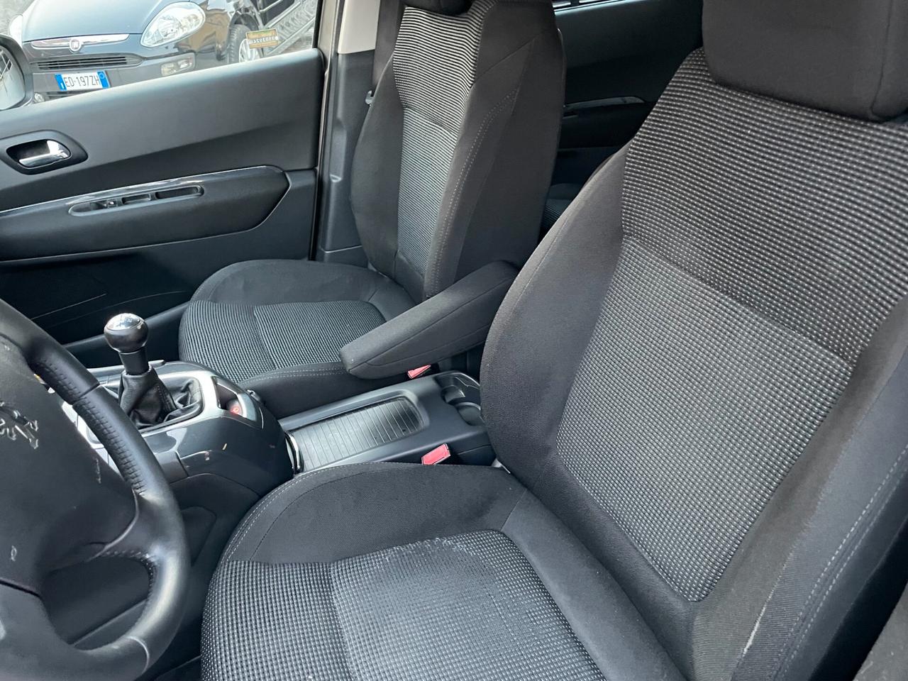 Peugeot 5008 1.6 VTi 120CV Tecno 7 POSTI PERFETTO!!