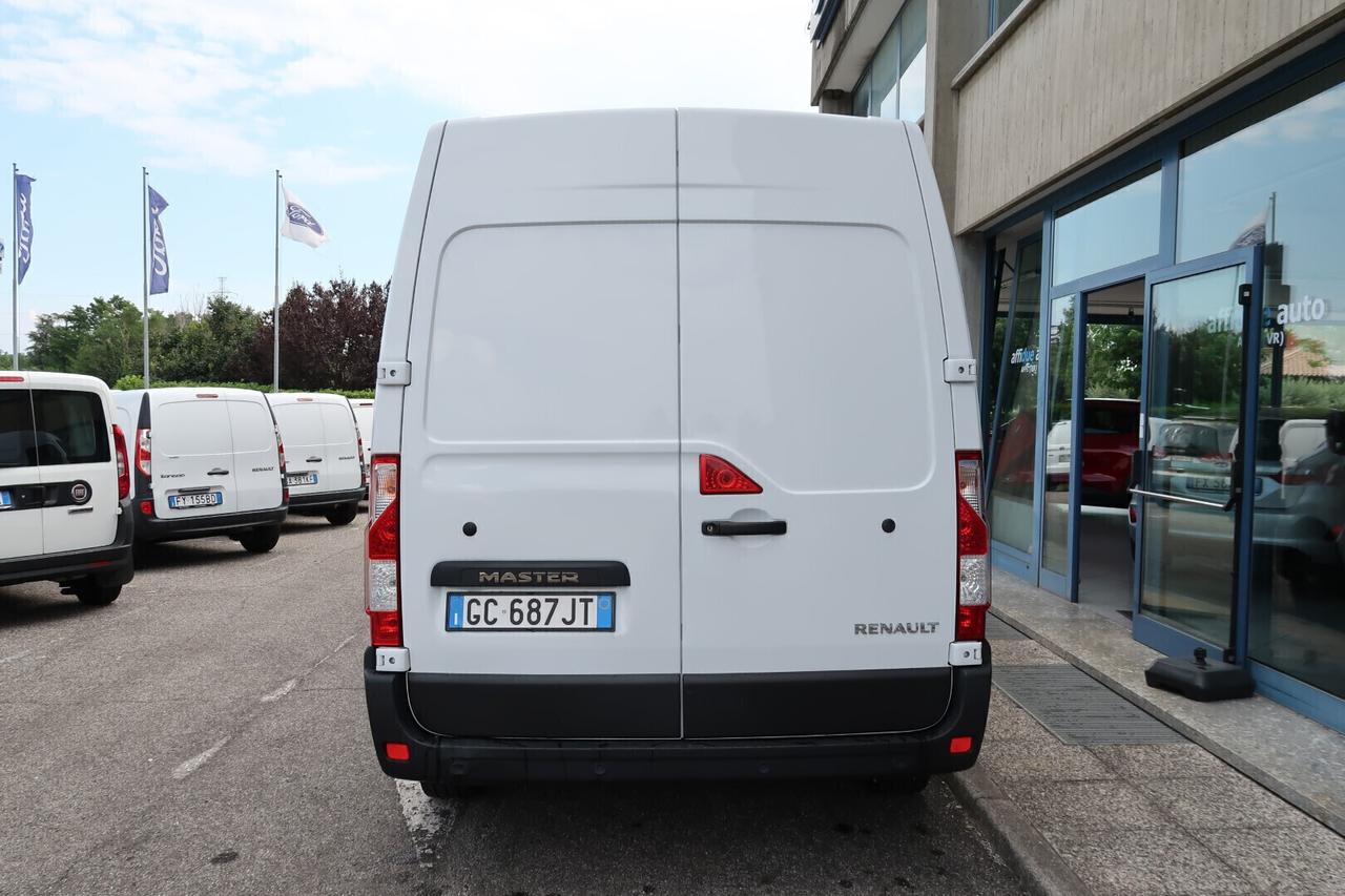 Renault Master 2.3 dCi TA L2 H2 VAN