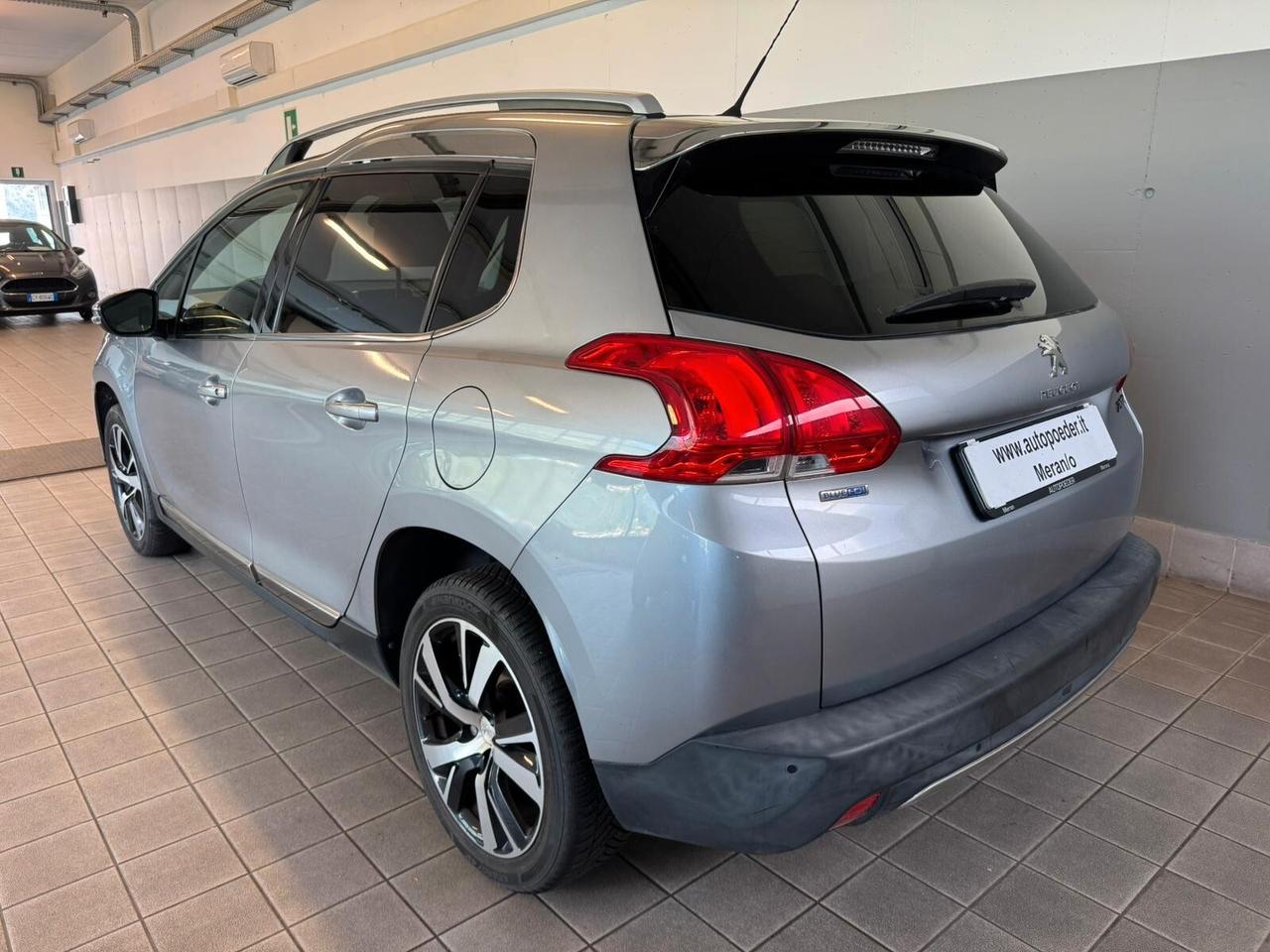 Peugeot 2008 BlueHDi 100 Allure