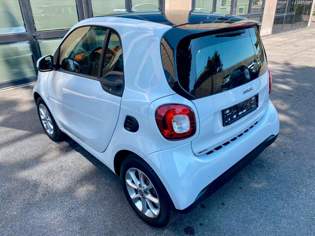 Smart ForTwo PASSION -TETTO-LED -NAVI-GARANZIA