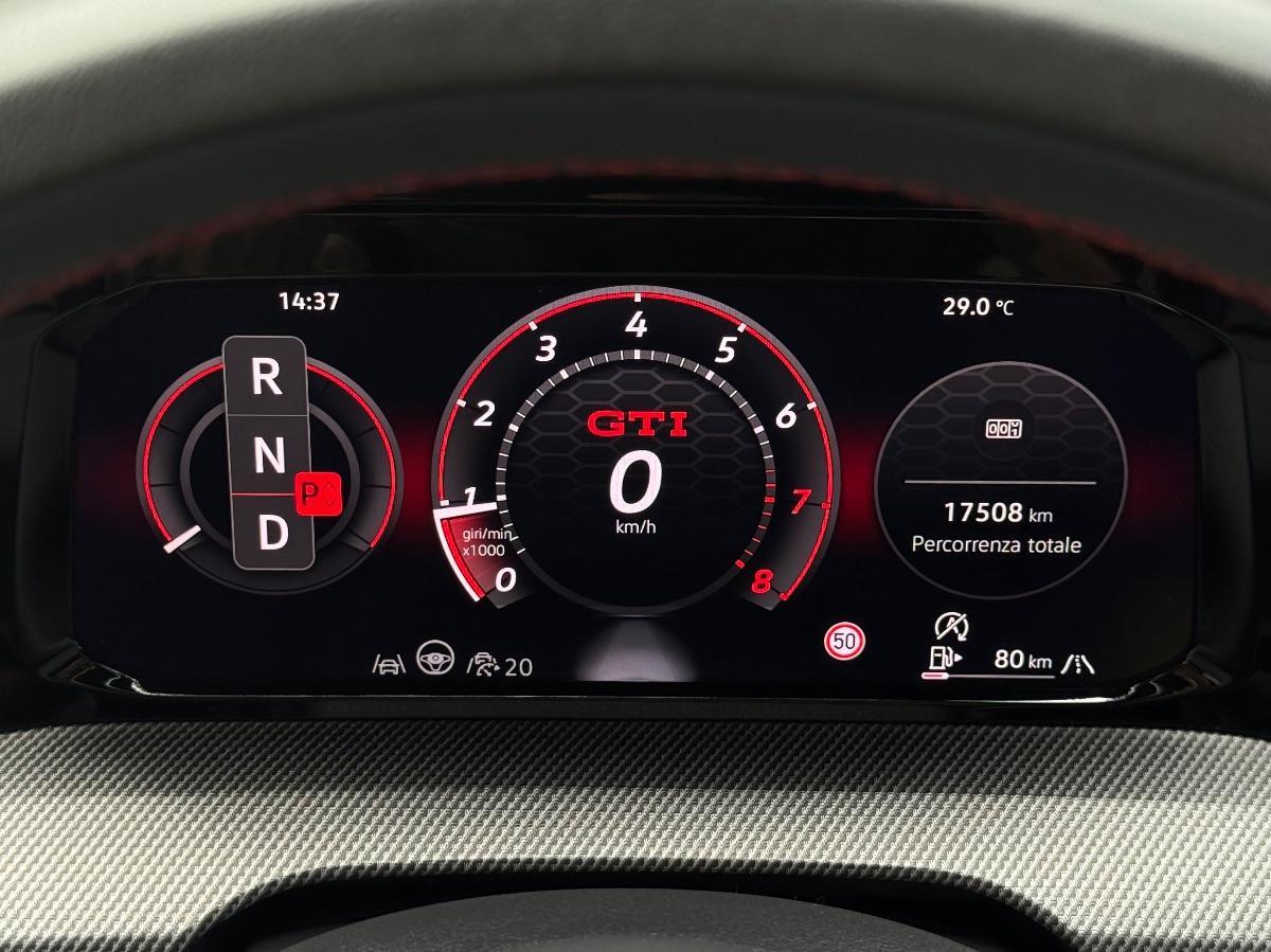 New Volkswagen Golf 8.5 GTI 2.0 TSI 265 CV