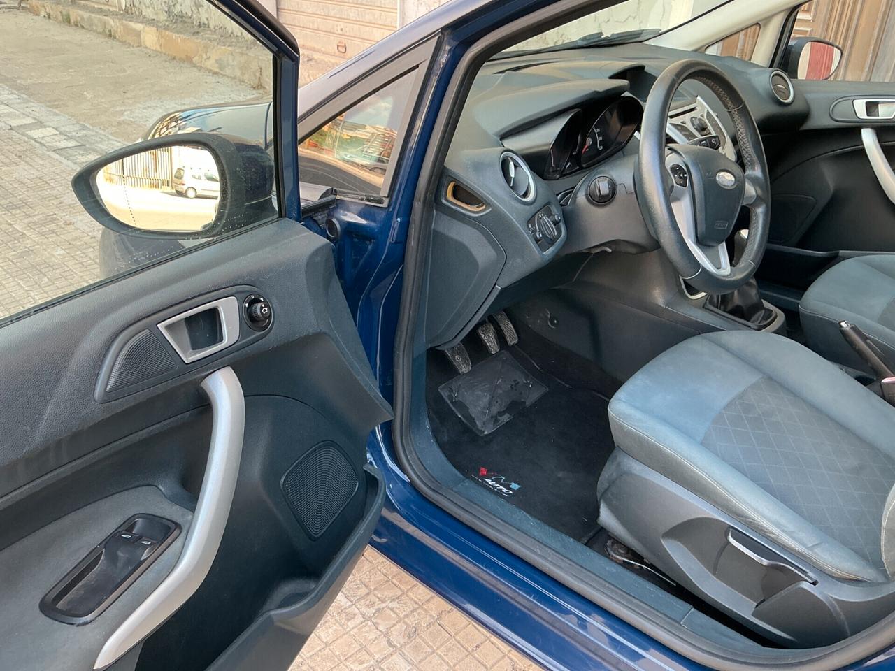 Ford Fiesta Ikon 1.4 TDCi 70CV 5 porte